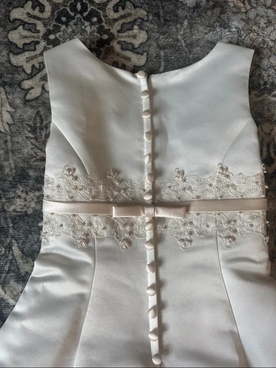 David’s Bridal Girls Dress - Picture 6 of 9